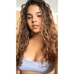 Meet your Posher, Kylee